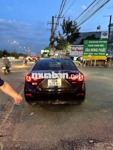 Mazda 3 2.0 Full Options 2015