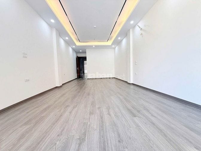Chính chủ ban nha trong ngõ 71 hai bả Trưng 40 m2 xây 4,5 tầng . DT S