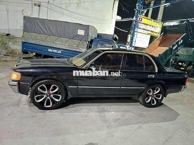 Toyota Crown 1995 Đen