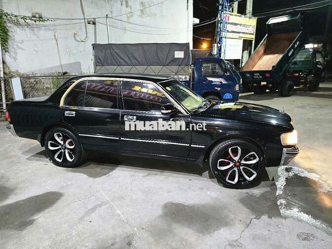 Toyota Crown 1995 Đen
