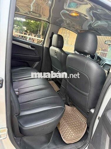Isuzu Dmax 2013 Số sàn Bạc
