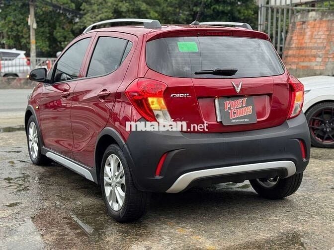 Vinfast Fadil 2022 bản Base 1.4 AT,màu đỏ,4v9km