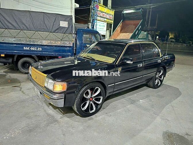 Toyota Crown 1995 Đen