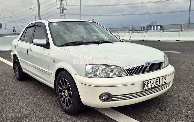 Ford Laser 1.8L 2002 Trắng