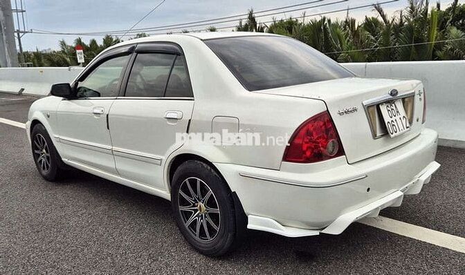 Ford Laser 1.8L 2002 Trắng
