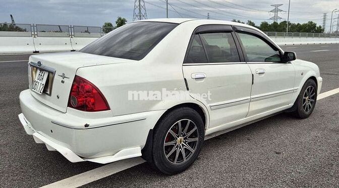 Ford Laser 1.8L 2002 Trắng