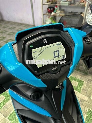 Yamaha 135 Fi LC V8 2025 Xanh Đen Nhập Malaysia