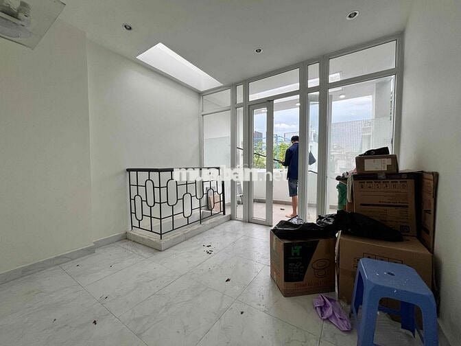 3 tầng 3pn 3wc hẻm 64 Âu Dương Lân mới sạch rẻ nhất khu vực