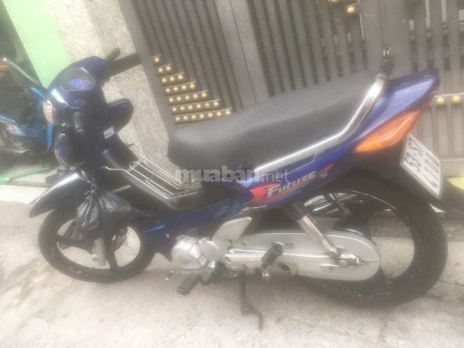 Bán xe Air Blade đời 2011 (Nhập khẩu Thái Lan) và  Honda Future 2000