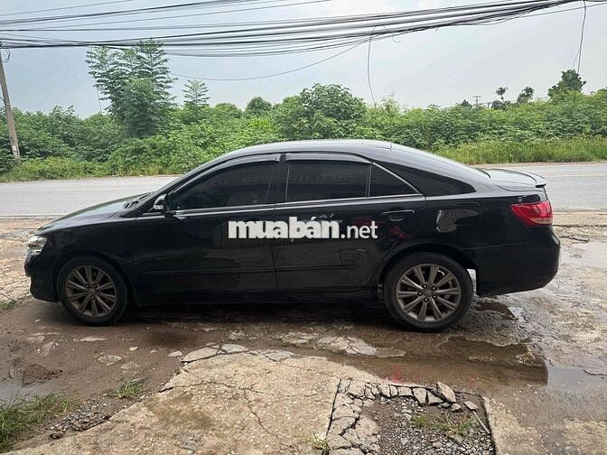 Toyota Camry 2.4G Sedan màu Đen