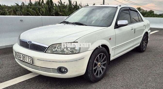 Ford Laser 1.8L 2002 Trắng