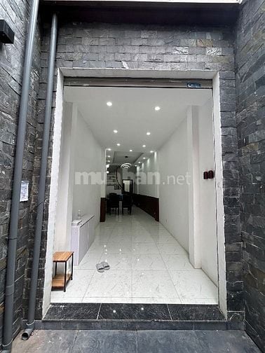 Cho thuê nhà nguyên căn 60m2 x 3 tầng ngõ tô hoàng