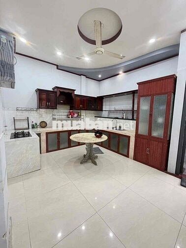 Nhà lầu góc 2 mặt tiền KDC Công Trình 8