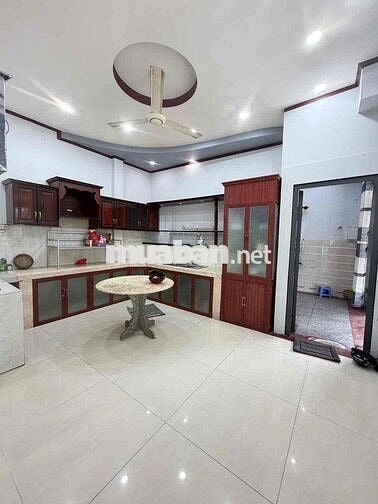 Nhà lầu góc 2 mặt tiền KDC Công Trình 8