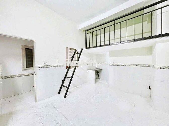 2TR7 - DUPLEX NỘI THẤT CƠ BẢN, CỬA SỔ, TOILET RIÊNG TẠI NGUYỄN THỊ TÚ