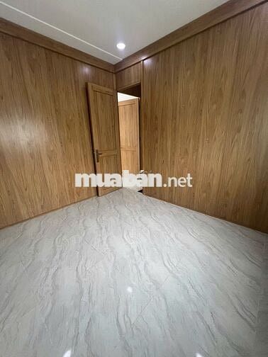 Chỉ 850tr Nhà 28m2 thổ cư đường TCHiệp 34, ngay sân bóng Quang Trung ạ
