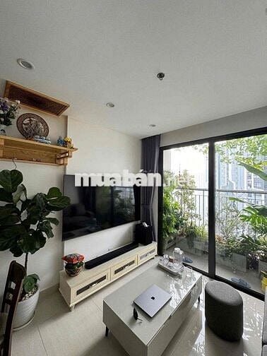 Bán căn 2N1VS 54m2 full nội thất. Giá: 3,6 tỷ tại Vinhomes smart city