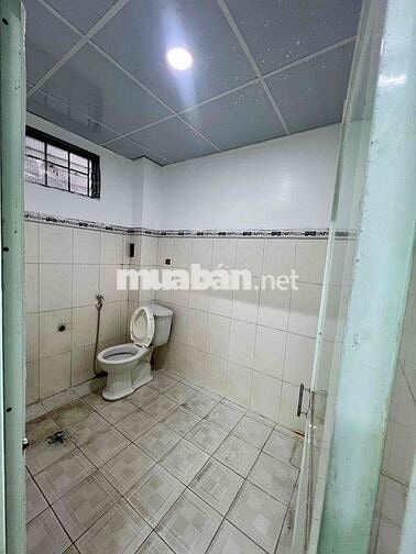 Cho Thuê Nhà DT 5x15 1Trệt 1lầu 2Pn 2Wc Sân xe Máy Ngay Ngã Tư Ga