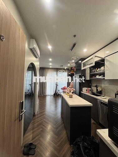 Bán căn 2N2VS+ 64m2 full nội thất sịn. Giá 4,450 tỷ Vinhomes smart