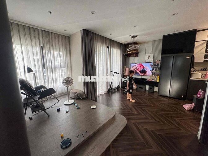 Bán căn 2N2VS+ 64m2 full nội thất sịn. Giá 4,450 tỷ Vinhomes smart