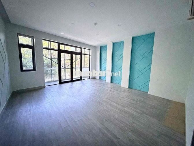 Cho thuê nhà 5 tầng mặt tiền TRIỆU NỮ VƯƠNG ngang 6m5