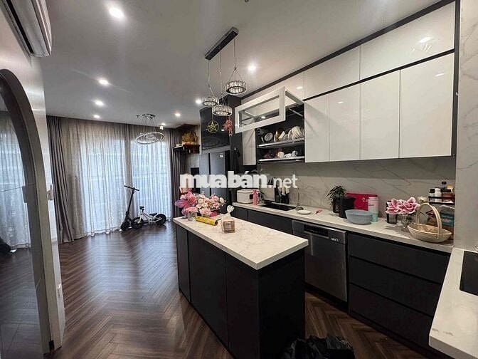 Bán căn 2N2VS+ 64m2 full nội thất sịn. Giá 4,450 tỷ Vinhomes smart