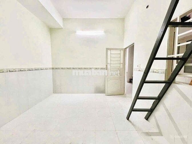 2TR7 - DUPLEX NỘI THẤT CƠ BẢN, CỬA SỔ, TOILET RIÊNG TẠI NGUYỄN THỊ TÚ