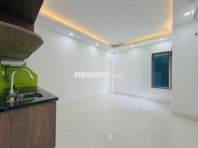Cách CĐ FPT khoảng 3km - Đầy đủ tủ lạnh, bếp từ  - Tháng 9 Trống