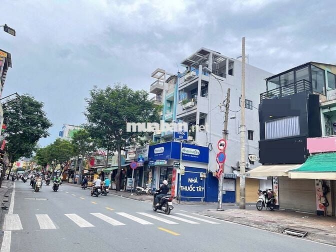 MT Âu Cơ Đoạn Vỉa Hè Rộng - Sát Cơm Chay Hạnh Dung, Cơm Gà Hải Nam