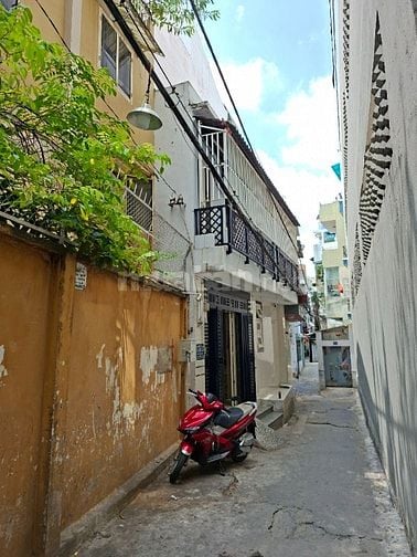 Cho thuê nhà nguyên căn 175/13 Huỳnh Văn Bánh P.Phú Nhuận