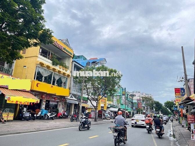 MT Âu Cơ Đoạn Vỉa Hè Rộng - Sát Cơm Chay Hạnh Dung, Cơm Gà Hải Nam