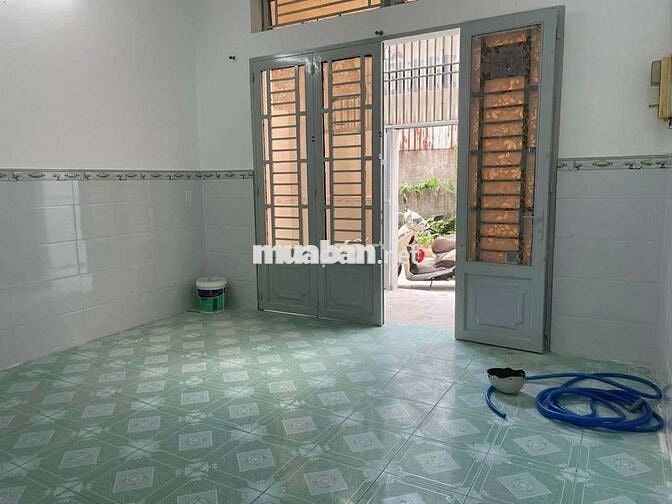 Hot! Q. Tân Phú. Dt 4*14 nhà 1 lầu, gồm 3pn và 2 tollet. Hẻm xe hơi