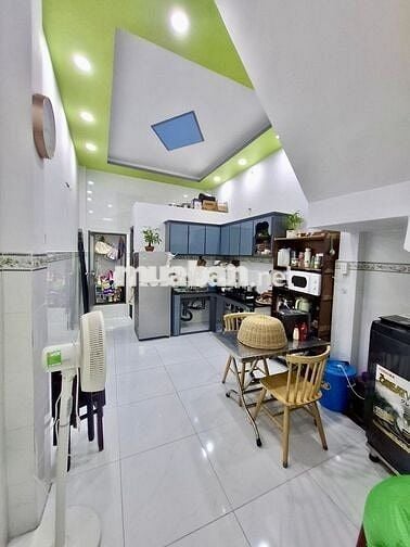BÁN NHÀ GẦN HẺM XE HƠI–LÊ THÀNH PHƯƠNG QUẬN 8– 3TẦNG– 41M²– 4PN–4.4 TỶ