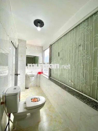 căn hộ 2 phòng ngủ rộng tách bếp full tiện nghi cửa sổ trời phòng lớn