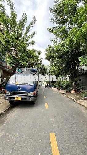 Cho thuê kho/xưởng 300m2 DTSD mặt tiền đường DC11 Đường nội bộ 