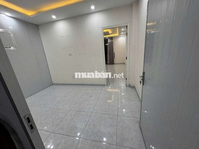 CHO THUÊ PHÒNG TRỌ 50M2 2PN CÓ BAN CÔNG KHU NAM LONG ĐỐI DIỆN VINCOME