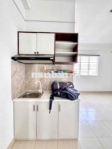 PHÒNG TRỌ GIÁ RẺ CÓ MÁY HÚT MÙI NGAY CHỢ PHÚ THUẬN