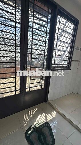 Nhà nc mới Đẹp tr 3 lầu sân thượng 5pn trường chinh p11 Q.tân bình.
