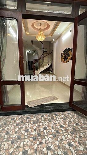 Nhà nc mới Đẹp tr 3 lầu sân thượng 5pn trường chinh p11 Q.tân bình.