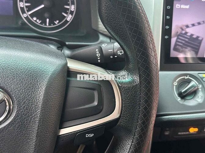 Toyota Innova 2016 Form 2017 Số sàn Bạc