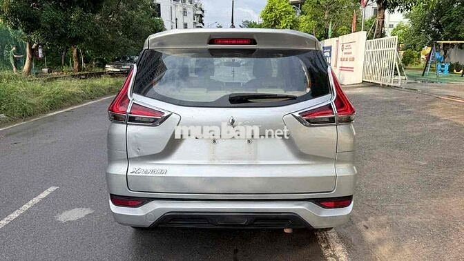 Mitsubishi Xpander 2019 Số sàn 7 chỗ Bạc