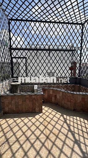 Nhà nc mới Đẹp tr 3 lầu sân thượng 5pn trường chinh p11 Q.tân bình.
