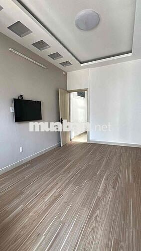 Nhà nc mới Đẹp tr 3 lầu sân thượng 5pn trường chinh p11 Q.tân bình.