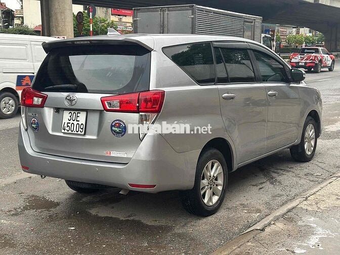 Toyota Innova 2016 Form 2017 Số sàn Bạc