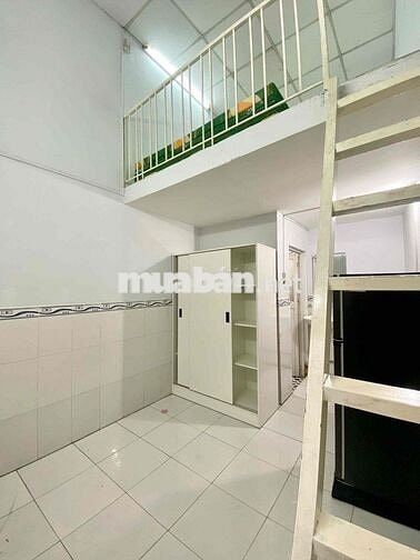 PHÒNG TRỌ GIÁ RẺ GẦN KHU CHIẾT XUẤT TÂN THUẬN, MẶT TIỀN ĐƯỜNG