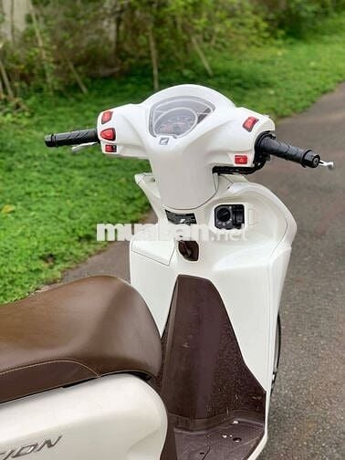 Honda Vision 2022 Trắng