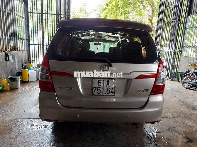 Toyota Innova 2014 Vàng cát 8 chỗ