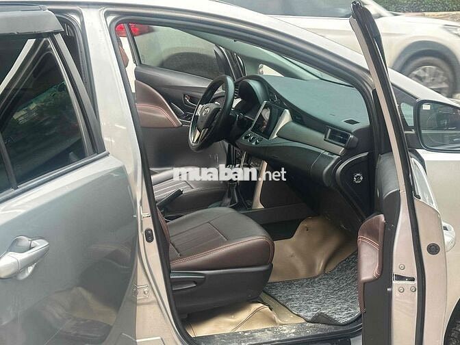 Toyota Innova 2016 Form 2017 Số sàn Bạc