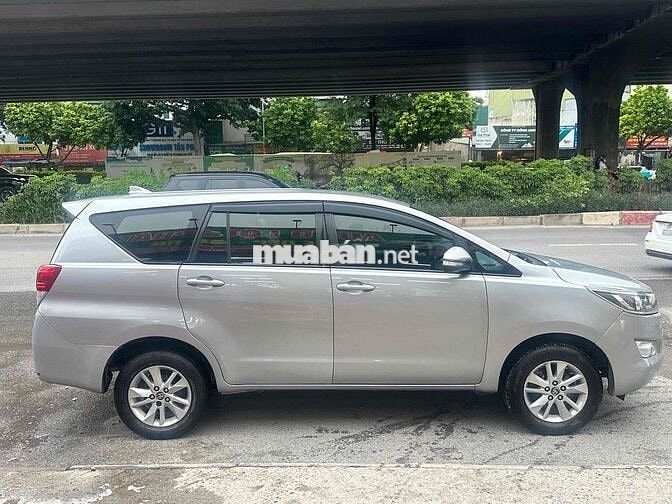 Toyota Innova 2016 Form 2017 Số sàn Bạc