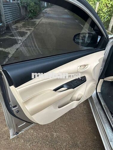 Toyota Vios E 2019 Số sàn Vàng cát